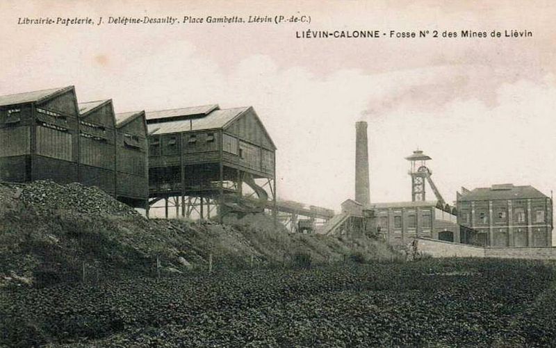 Fosse n°2 dite fosse d'Aix ou Calonne des Mines de Liévin sur une carte postale ancienne