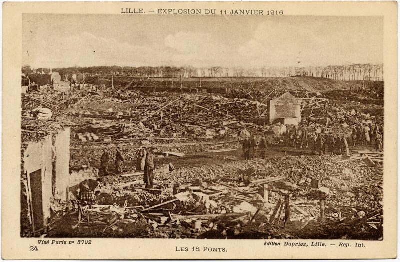 Les 18 ponts à Lille après l'explosion du 11 janvier 1916 sur une carte postale ancienne