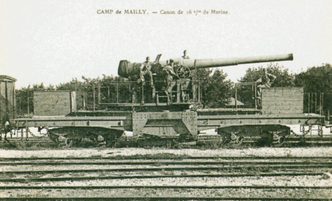 Camp de Mailly pendant la Grande Guerre - Canon de 16 de Marine sur une carte postale ancienne