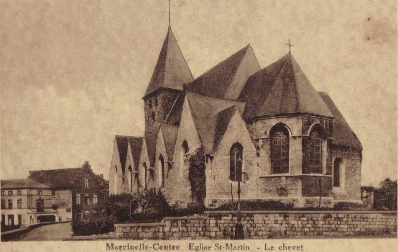 Eglise Saint Martin de Marcinelle sur une carte postale ancienne