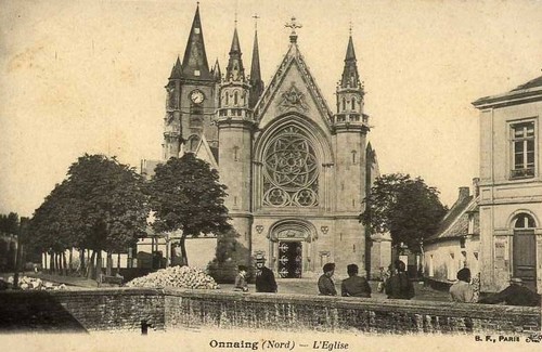 L'église d'Onnaing sur une carte postale ancienne