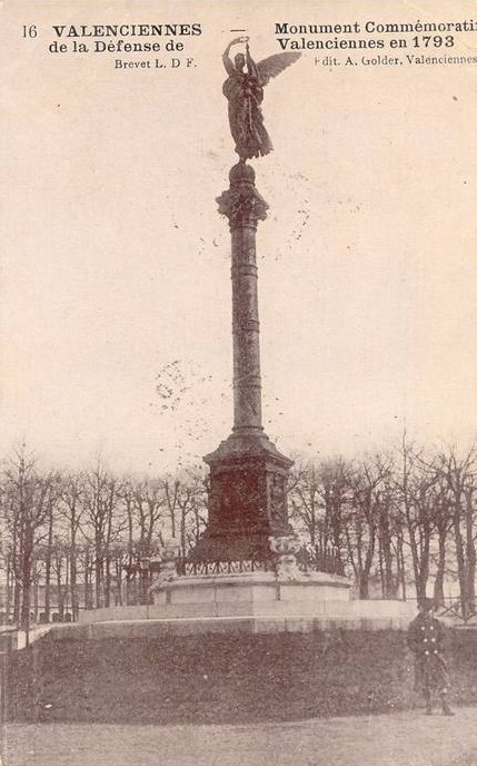 Monument de la défense de 1793 à Valenciennes sur une carte postale ancienne