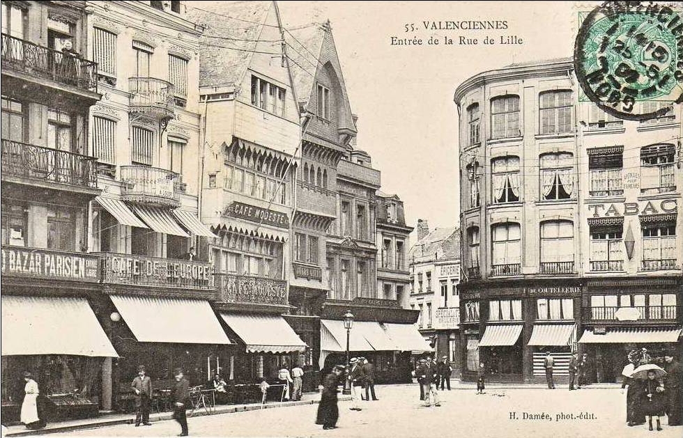 La rue de Lille à Valenciennes  sur une carte postale ancienne