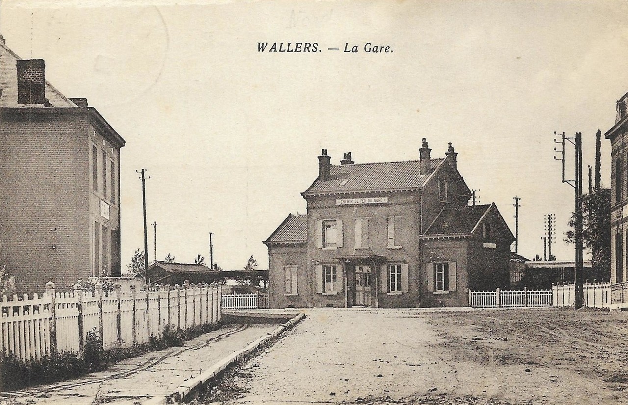 La gare de Wallers sur une carte postale ancienne