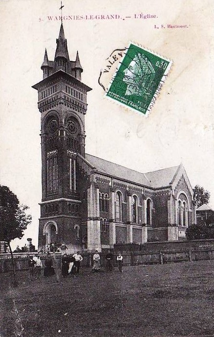 L'église de Wargnies-le-Grand sur une carte postale ancienne