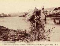 Pont démoli sur la Marne à Château-Thierry (photo 1918)