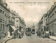 Le  départ du Tramway, rue de Mons à Valenciennes