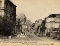 La rue Victor Hugo et l'Abside de la Cathédrale