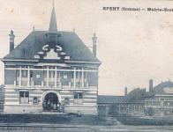 La mairie et l'école à Epehy